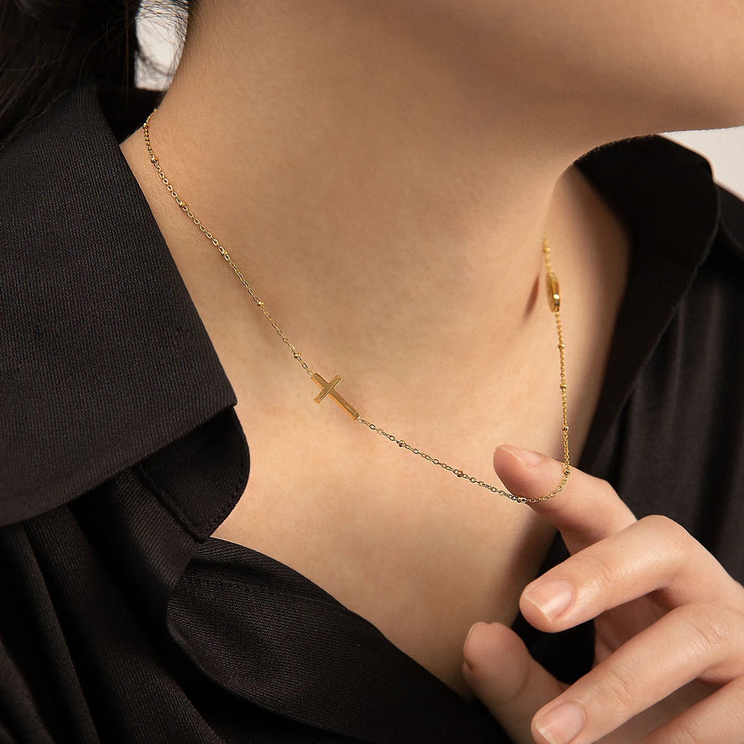 Virgin Mary Shape Pendant Cross Necklace